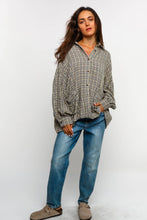 Load image into Gallery viewer, BUTTON DOWN PLAID SMOCKED POCKET SHIRTS: (S-3XL)