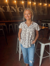Load image into Gallery viewer, Ditsy Floral Print Blouse in B&amp;W (S-3XL)