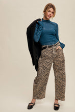 Load image into Gallery viewer, Zebra Print Barrel Jeans (S-XL)