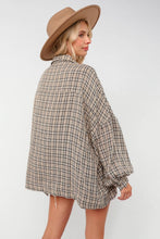 Load image into Gallery viewer, BUTTON DOWN PLAID SMOCKED POCKET SHIRTS: (S-3XL)