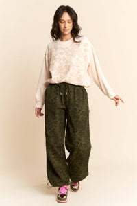 Silky Embroidered Sweatshirt (S-3XL)