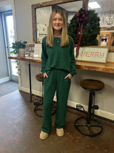 Load image into Gallery viewer, Comfy 2-Piece Set in Dark Green (S-3XL)