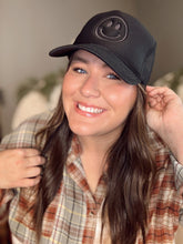 Load image into Gallery viewer, Black Smiley Trucker Hats