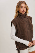 Load image into Gallery viewer, Teddy Sherpa Vest in Cocoa