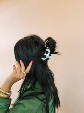 Load image into Gallery viewer, Polka dot hair clip