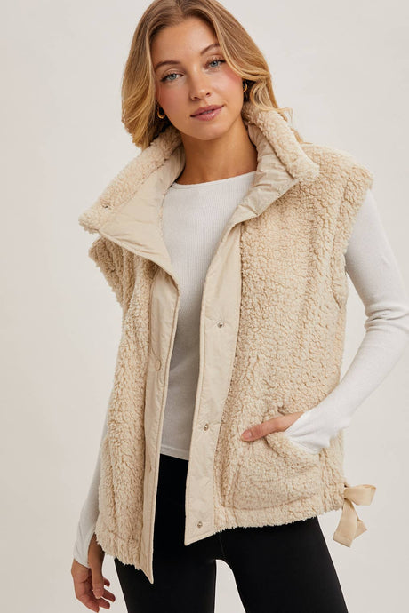Teddy Sherpa Vest in Vanilla
