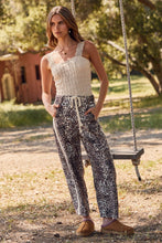 Load image into Gallery viewer, Leopard Printed Pants (S-3XL)