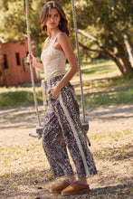 Load image into Gallery viewer, Leopard Printed Pants (S-3XL)