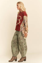 Load image into Gallery viewer, BOHO PATCHWORK KNIT TOP WITH FLOWER (S-3XL)