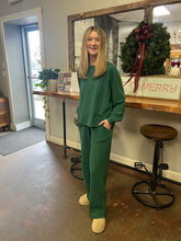 Load image into Gallery viewer, Comfy 2-Piece Set in Dark Green (S-3XL)