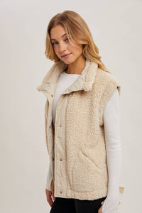 Teddy Sherpa Vest in Vanilla