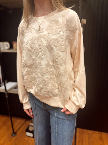 Silky Embroidered Sweatshirt (S-3XL)