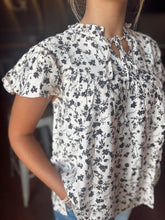 Load image into Gallery viewer, Ditsy Floral Print Blouse in B&amp;W (S-3XL)