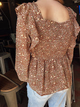 Load image into Gallery viewer, Womens Mixed Botanical Print Ruffle Detail Peplum Top (S-3XL)
