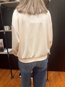 Silky Embroidered Sweatshirt (S-3XL)