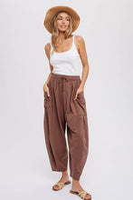 Load image into Gallery viewer, Woven Cropped Pants in Mocha