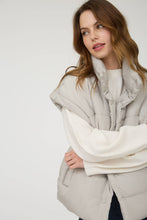Load image into Gallery viewer, Oversized Puffer Vest in Light Gray