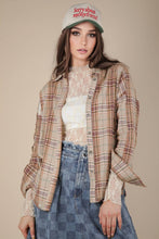 Load image into Gallery viewer, Contrast Plaid Detail Button Down Flannel