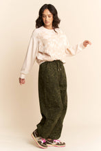 Load image into Gallery viewer, Silky Embroidered Sweatshirt (S-3XL)
