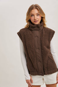 Teddy Sherpa Vest in Cocoa